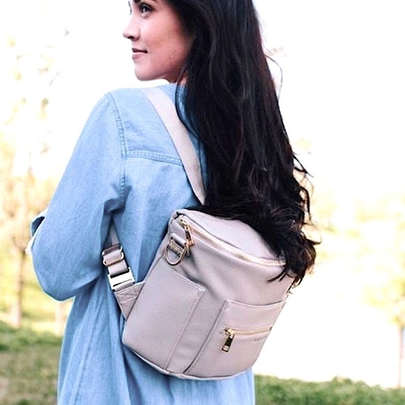 FAWN design- THE ORIGINAL DIAPER BAG - GREY mini size - Picture 3 of 12